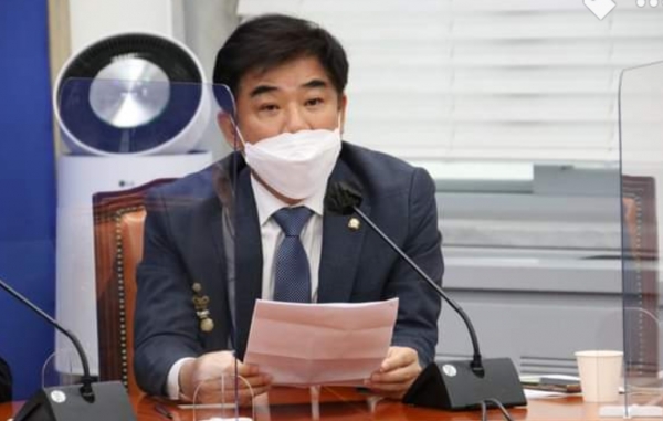 국회 정무위 민주당 김병욱 의원은 12일 보험사기 범죄에 대한 실질적인 처벌을 위해 '보험사기방지 특별법' 일부개정법률안을 대표발의했다. copyright 데일리중앙