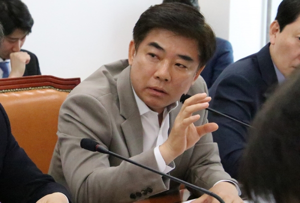 김병욱 민주당 국회의원은 23일 리츠(REITs)의 자산 공시를 강화하고 배당을 확대하는 '부동산투자회사법 개정안'을 대표발의했다.copyright 데일리중앙