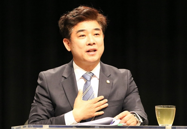 김병욱 민주당 국회의원은 16일 불특정 다수 대상 '묻지마 범죄'에 대해 최고 무기징역을 선고하도록 하는, 형량을 강화하는 법안을 대표발의했다.copyright 데일리중앙