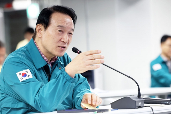 임태희 경기도교육감은 21일 수원시 광교 남부청사 전시종합상황실에서 열린 '2023 을지연습 최초 상황 보고'에 참석해 "실제 상황처럼 실전감 있게 준비하는 것이 중요하다"고 말했다. (사진=경기도교육청)copyright 데일리중앙